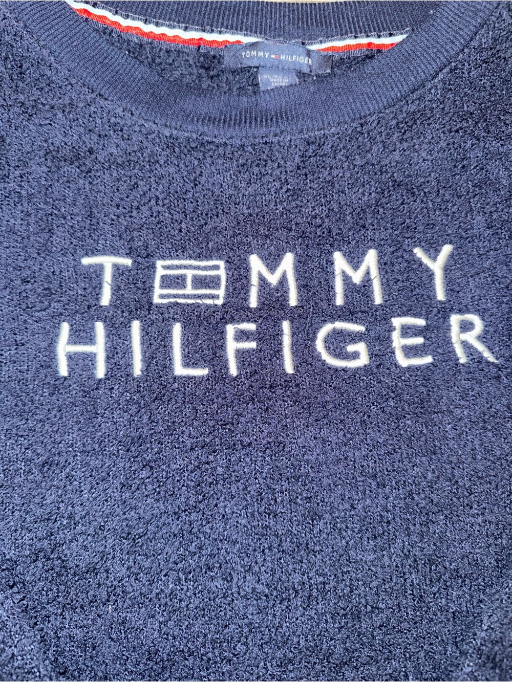 Vintage Tommy Hilfiger Navy fleece Crewneck Sweatshirt with Logo - Picture 3 of 3